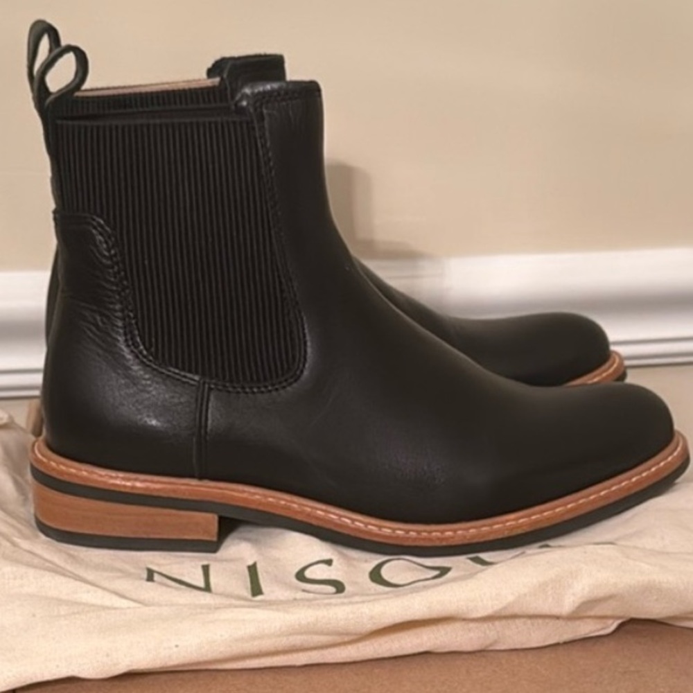 NISOLO Go-To 2.0 Chelsea Boot - Women's